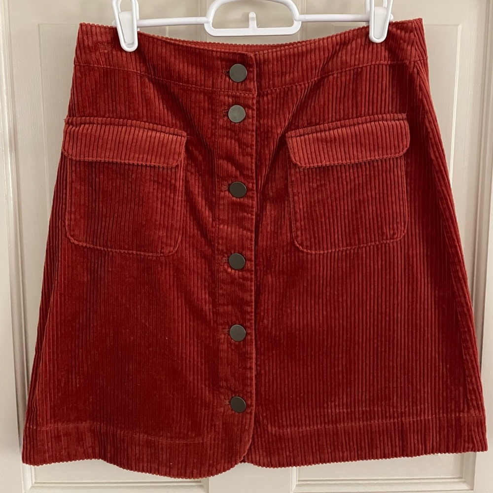Super Cute Loft Corduroy Mini Skirt in Rust, sz 0